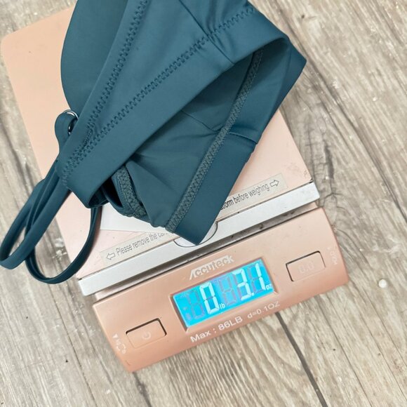 Girlfriend collective womens swimwear bikini top  XS green color criss cross new - Picture 11 of 11